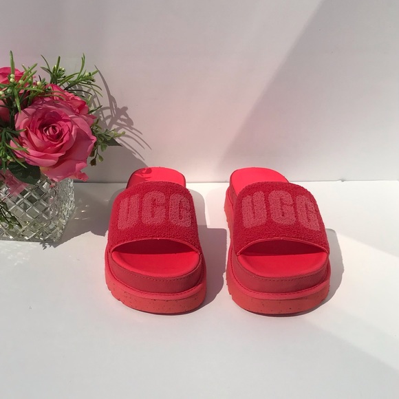 UGG Laton Slide - Picture 9 of 10